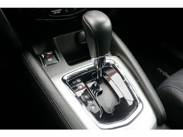 Nissan QASHQAI 1.2 Tekna 2015 Benzine 34