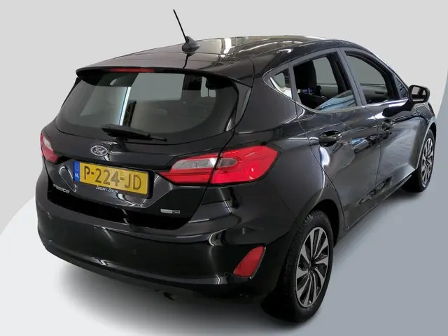 Ford Fiesta 1.0 EcoBoost Hybrid Titanium 2022 Benzine 3
