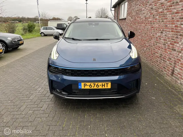 Lynk & Co 01 1.5 2022 Hybride Benzine 9