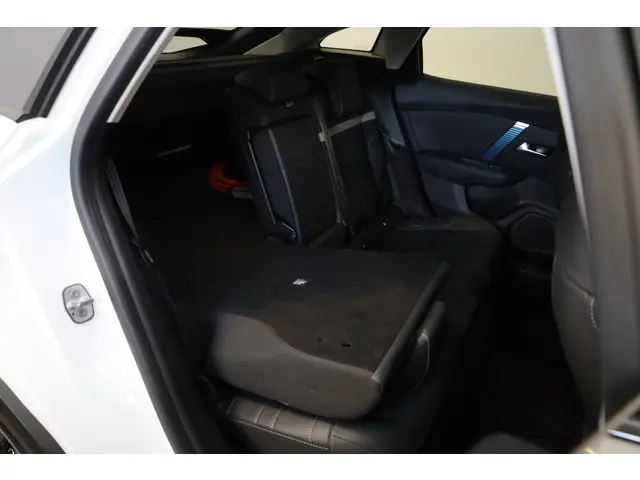 Citroën ë-C4 Shine 50 kWh 2022 Elektrisch 21