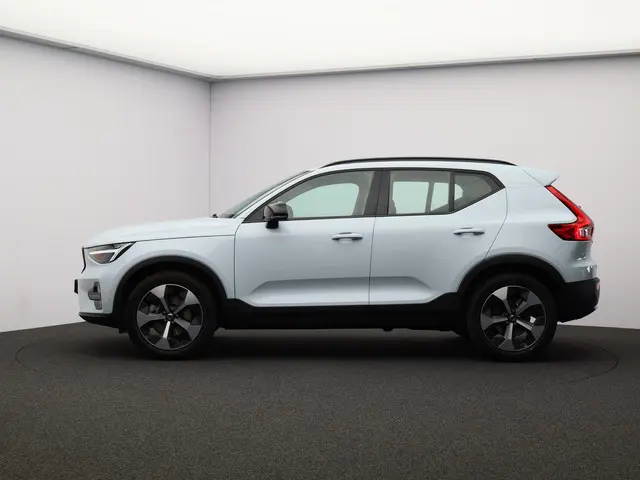 Volvo XC40 2.0 B4 Plus Dark 2025 Benzine 6