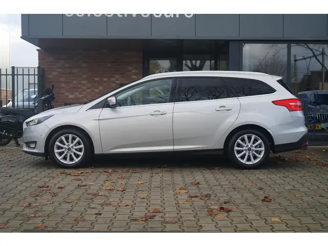 Ford Focus Wagon 1.0 EcoBoost Titanium 2016 Benzine 14