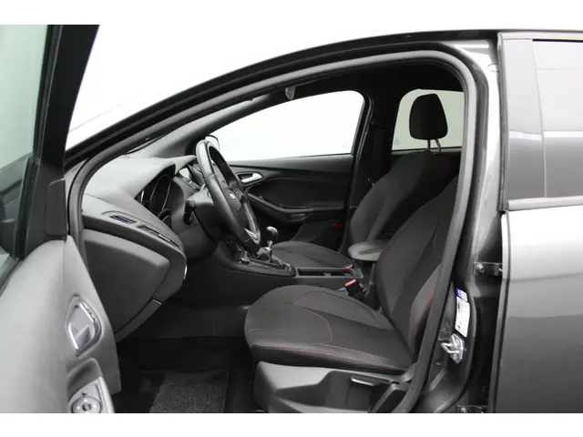 Ford Focus 1.0 ST-Line 2017 Benzine 12