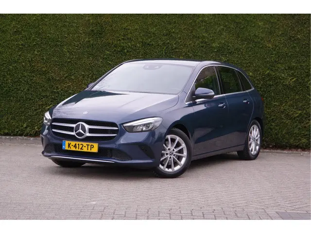 Mercedes-Benz B-Klasse B 200 2019 Benzine 41