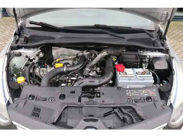 Renault Clio Estate 0.9 TCe Limited 2016 Benzine 13