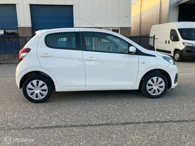 Peugeot 108 1.0 e-VTi Active 5 deurs airco 2020 Benzine 5