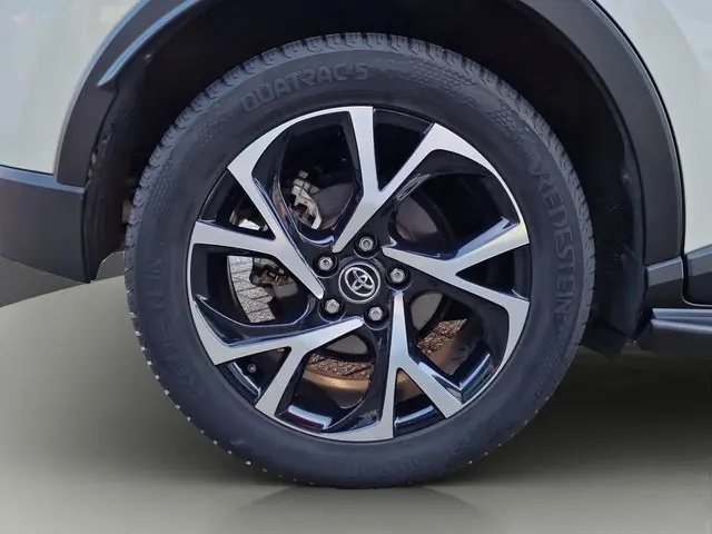 Toyota C-HR 1.8 Hybrid Bi-Tone 2017 Hybride Benzine 24