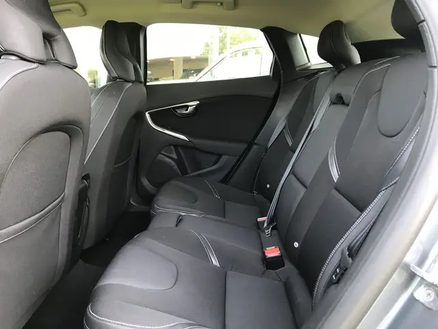Volvo V40 2.0 D2 Business Automaat 2016 Diesel 8