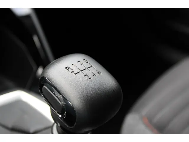 Peugeot 2008 1.5 BlueHDi Blue Lease Active 2021 Diesel 30