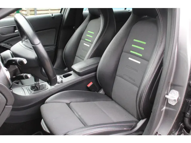 Mercedes-Benz A-Klasse A 160 Ambition 2017 Benzine 12