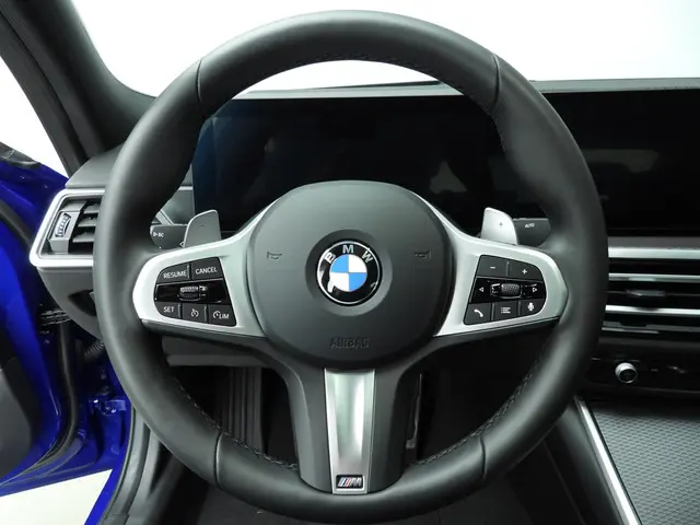 BMW 3 Serie Sedan 330d xDrive 2024 Diesel 11