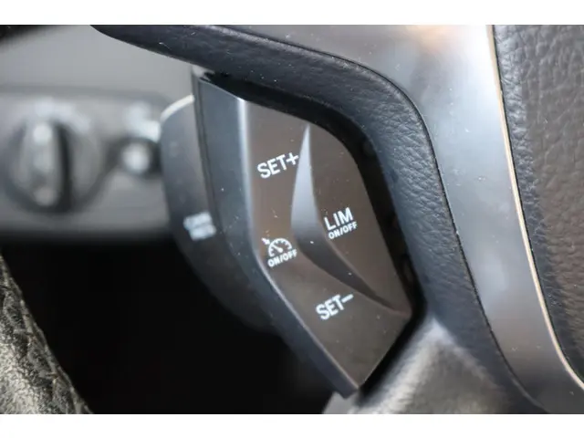 Ford Kuga 1.5 Trend Edition 2016 Benzine 22