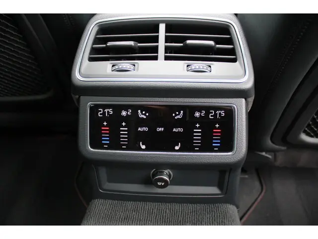 Audi RS6 A6 Avant TFSI quattro 2020 Hybride Benzine 27