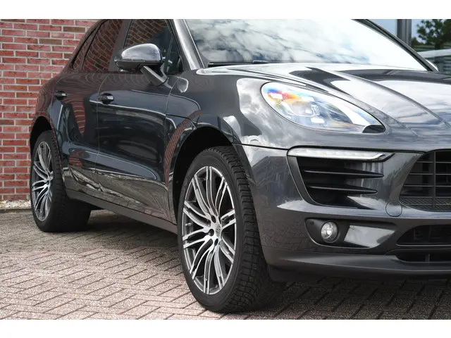 Porsche Macan 2.0 PDK 2018 Benzine 35