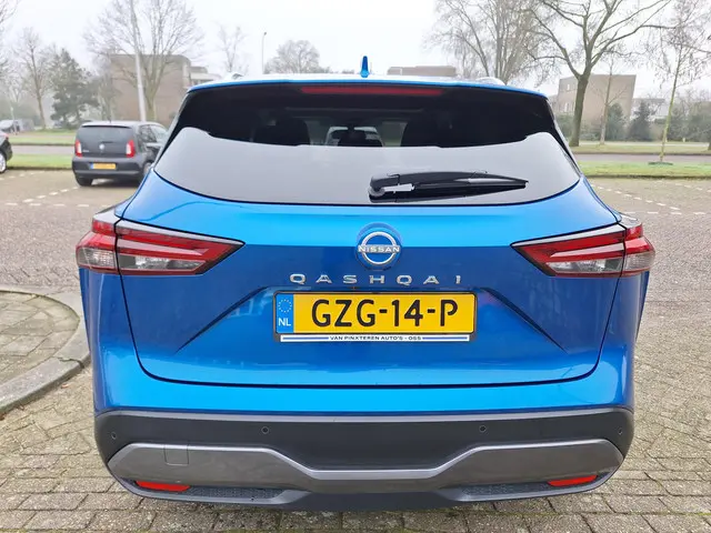 Nissan QASHQAI 1.3 MHEV Business 2023 Hybride Benzine 6