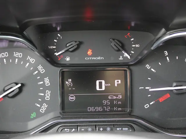 Citroën C3 Aircross 1.2 PureTech S&S Shine 2019 Benzine 14