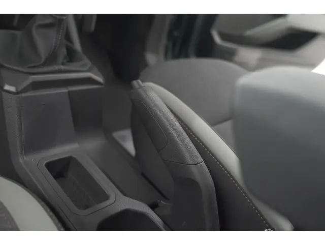 Dacia Duster Mild Hybrid 130 Extreme 2024 Benzine 42