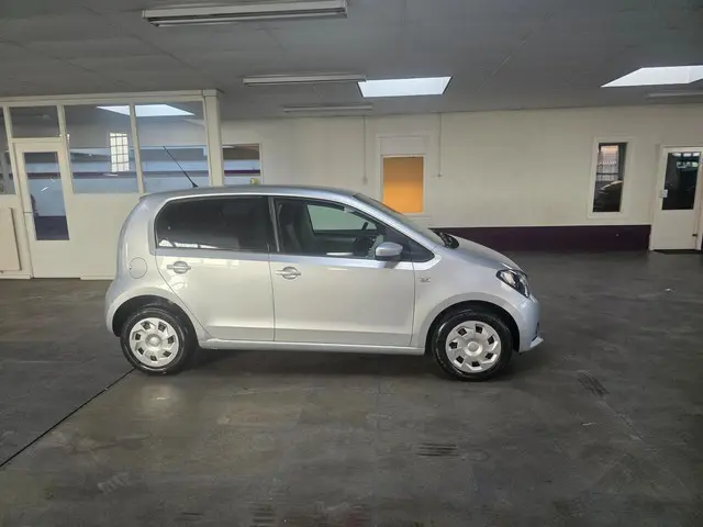 SEAT Mii 1.0 Style 2013 Benzine 4
