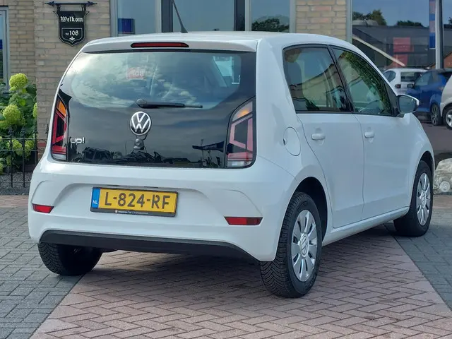 Volkswagen up! 1.0 2021 Benzine 10