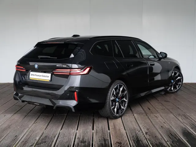 BMW i5 Touring eDrive40 2025 Elektrisch 2