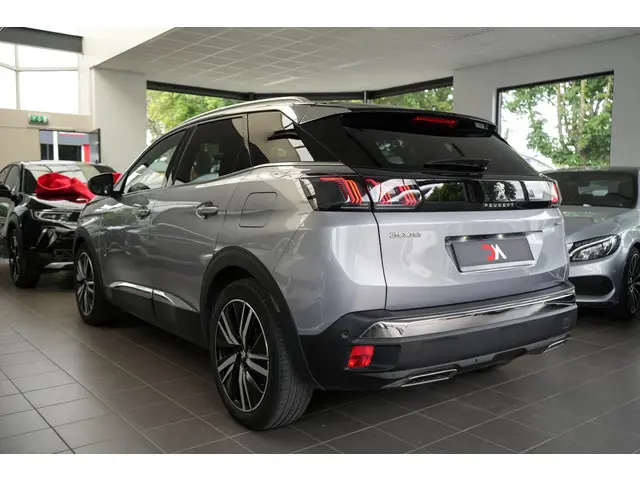 Peugeot 3008 1.6 HYbrid 225 Allure 2022 Hybride Benzine 8