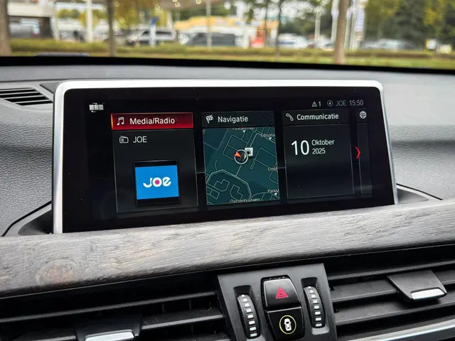 BMW X1 sDrive20i Orange Edition III 2019 Benzine 16