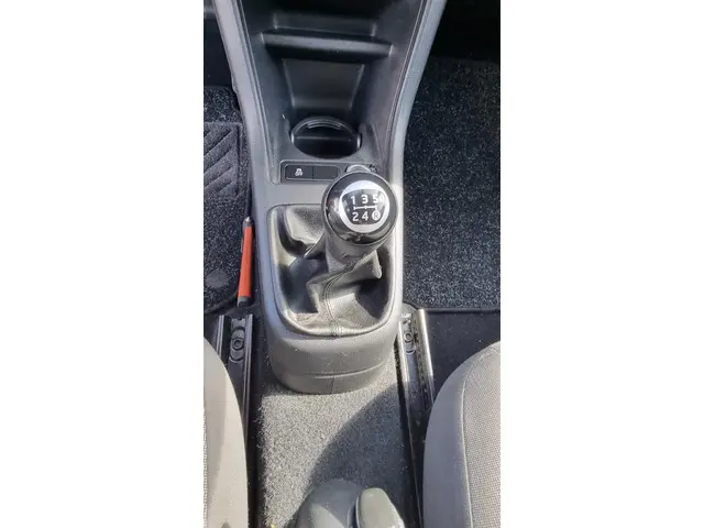 Volkswagen up! 1.0 move up! 2013 Benzine 18