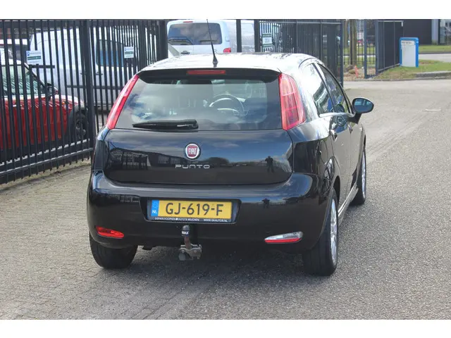 Fiat Punto Evo 1.3 M-Jet Lounge 2015 Diesel 8