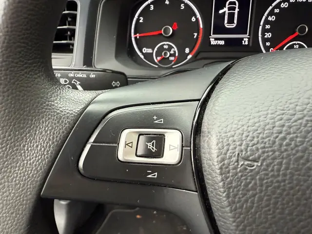 Volkswagen Polo 1.0 Comfortline 2017 Benzine 12