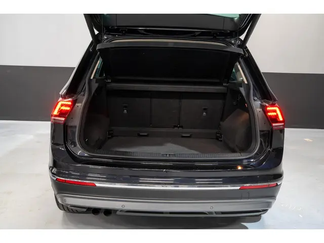Volkswagen Tiguan 2.0 TSI 4Motion Highline 2017 Benzine 21