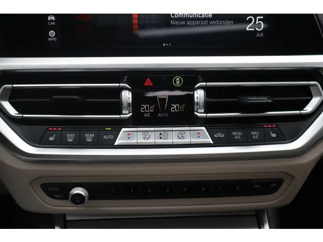 BMW 3 Serie 330i M-Sport 2021 Benzine 13