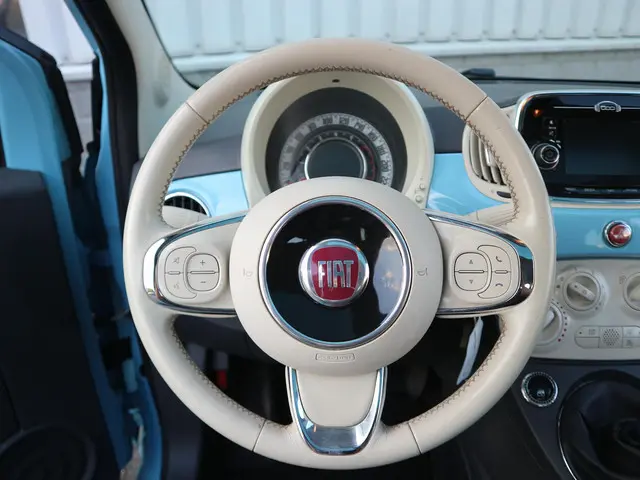 Fiat 500 1.2 Lounge 2016 Benzine 10