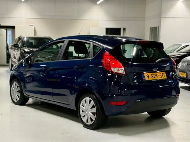 Ford Fiesta 1.0 Style 5Deurs| Airco| Rijklaar! 2013 Benzine 5