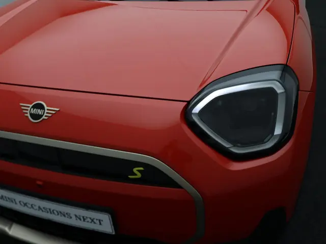 MINI Aceman SE Favoured XL 54.2 kWh 2025 Elektrisch 8