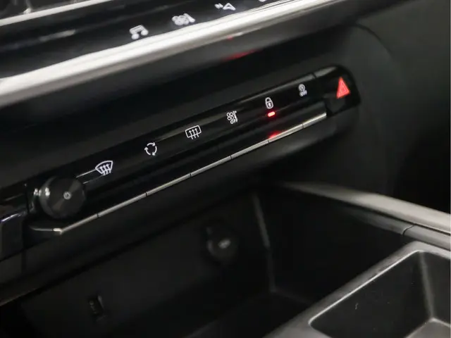 Citroën C5 Aircross 1.2 PureTech Sport 2019 Benzine 27