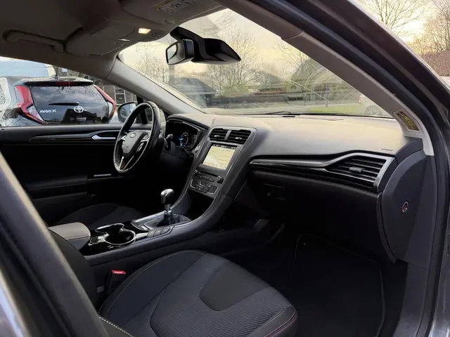 Ford Mondeo Wagon 1.5 ST Line 2017 Benzine 9