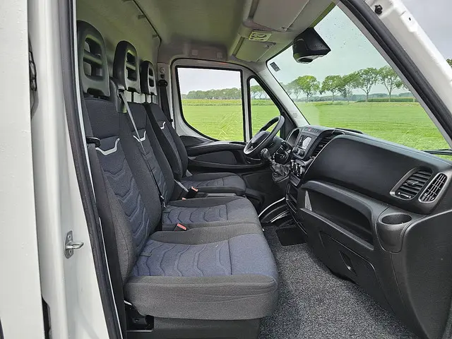 Iveco Daily 35S14 2021 Diesel 7