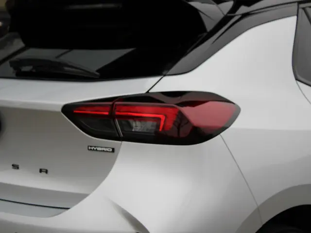 Opel Corsa 1.2 Turbo Hybrid GS 2024 Hybride Benzine 21