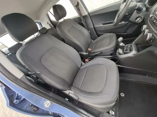 Hyundai i10 1.0i Comfort 2018 Benzine 32