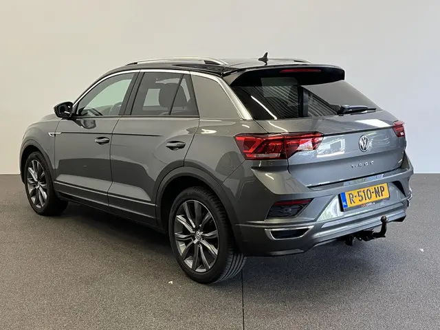 Volkswagen T-Roc 1.5 TSI 150pk DSG R-line 2018 Benzine 27