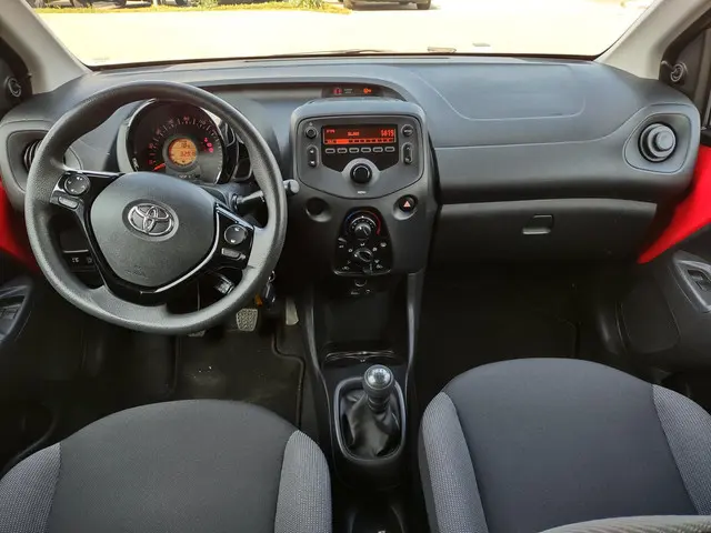 Toyota Aygo 1.0 VVT-i x-fun 2019 Benzine 10