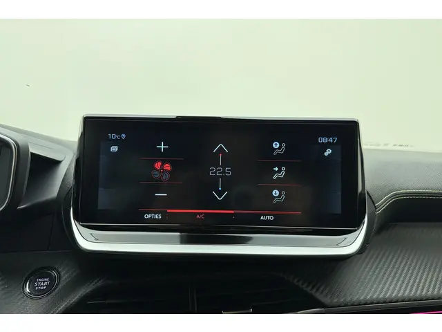 Peugeot 2008 1.2 PureTech GT 2022 Benzine 19