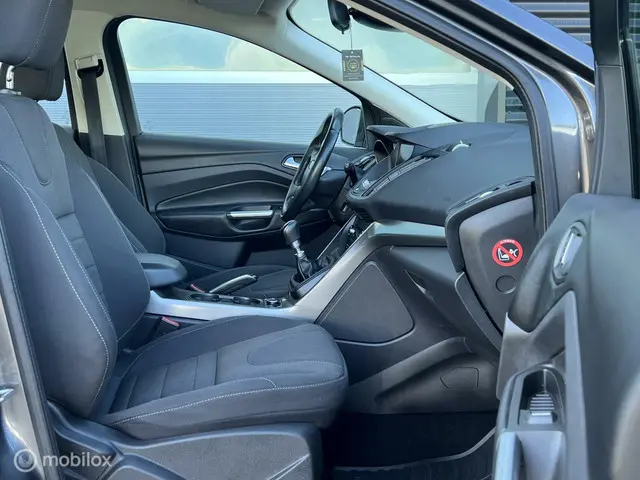 Ford Kuga 1.5 Trend 2016 Benzine 12