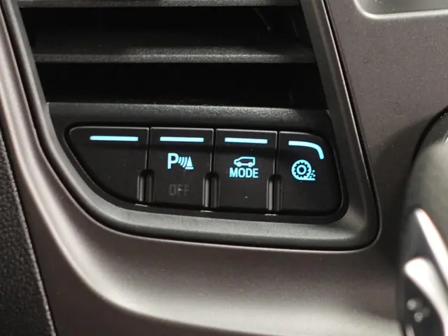 Ford Transit Custom 131pk Automaat L1H1 2020 Diesel 26