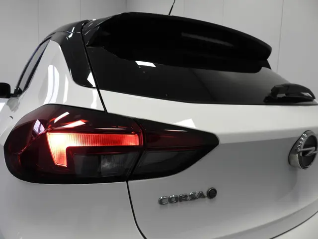Opel Corsa-e Elegance 50 kWh 2021 Elektrisch 33