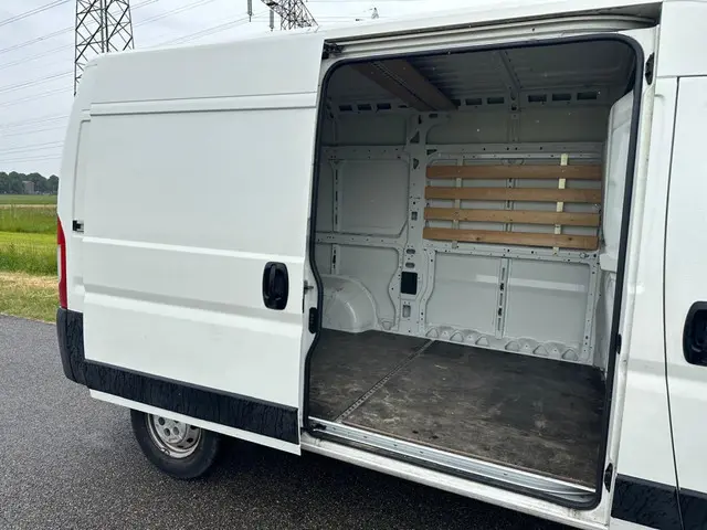 Citroën Jumper 30 2.0 HDI L2H1 EcDC MARGE ! 2018 Diesel 15