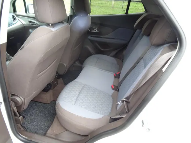 Opel Mokka 1.4 T Cosmo 4x4 2013 Benzine 10