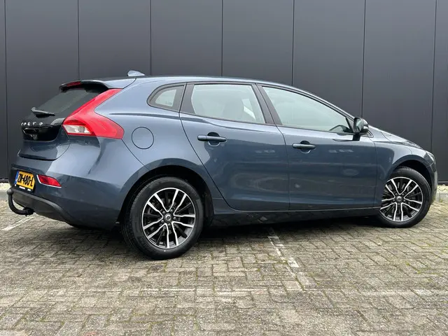 Volvo V40 1.5 T2 Polar+ 2019 Benzine 2