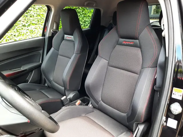 Suzuki Swift 1.4 Sport Smart Hybrid 2021 Benzine 19