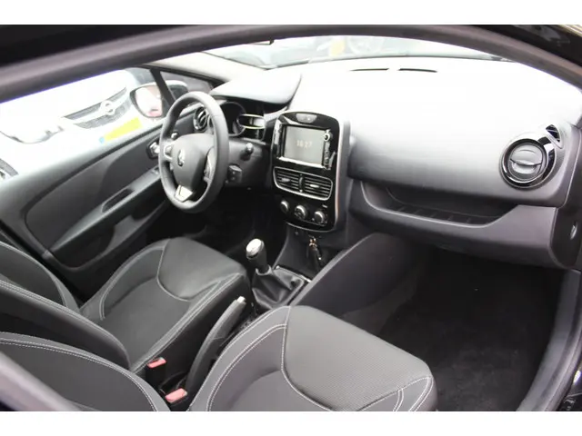 Renault Clio Estate 0.9 TCe Zen 2019 Benzine 10